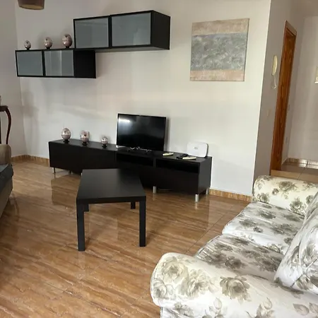 Piso Seminuevo Centrico Con Vistas Apartment Vecindario (Gran Canaria)